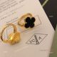 V C&A Magic Alhambra Yellow Gold and Onyx Ring (2)_th.jpg